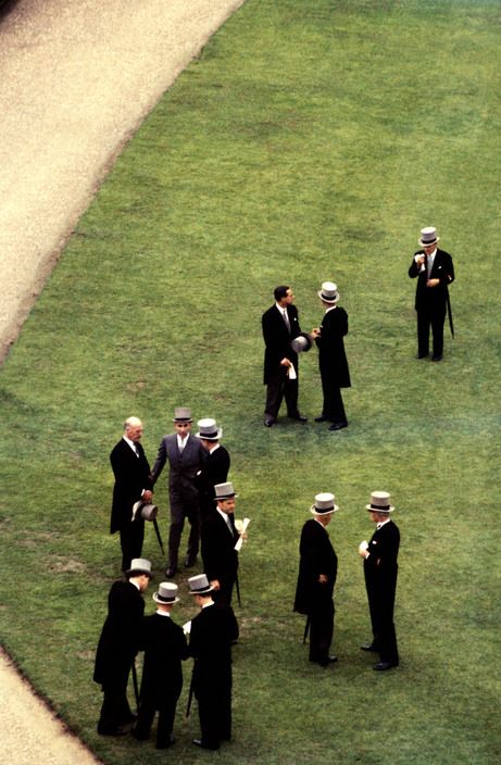 holdhard: “  1957, Queen’s Garden Party. Buckingham Palace. © Burt Glinn/Magnum Photos ” Victorian Garden Party, Queens Garden Party, Buckingham Palace Gardens, England Aesthetic, British Gentleman, Royal Garden, King And Country, Savile Row, Magnum Photos