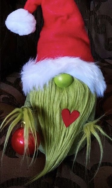 Christmas Crafty, Grinch Christmas Decorations, Tree Themes, Wreaths Christmas, Adornos Halloween, Gnomes Crafts, 2023 Christmas, Nails 2023, Holiday Crafts Christmas