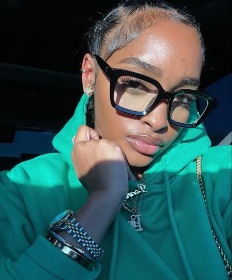 Black Fashion Glasses, Chunky Glasses Frames Black Women, Eyeglasses Black Women, Black Women In Glasses, Black Glasses Black Women, Oversized Glasses Frames Black Women, Square Glasses Black Women, Chunky Black Glasses, Eye Glasses Black Women