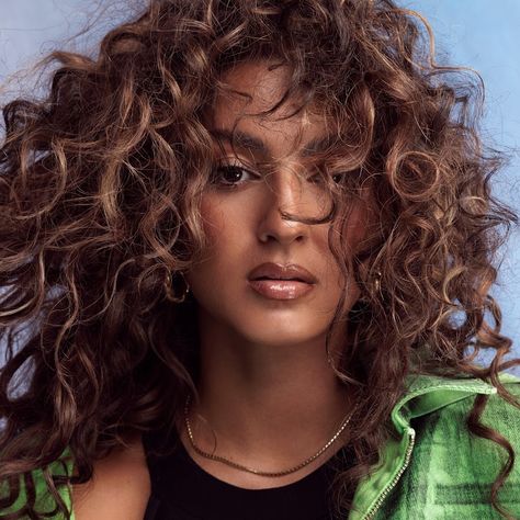 Tori Kelly Hair, Kelly Hair, Damian Hurley, Alex And Sierra, Rachel Platten, Highlights Curly, Colbie Caillat, Jesse Mccartney, Music And Lyrics