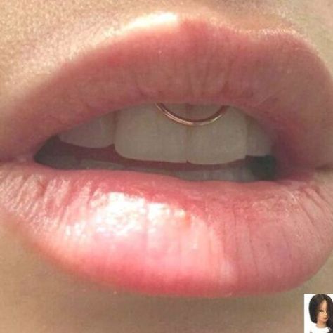 Inside Lip Piercing, Lips Piercing, Piercing Aesthetic, Lip Cuffs, Face Tats, Mouth Piercings, Mouth Lips, Angel Tattoo Designs, Dragon Tattoo Designs