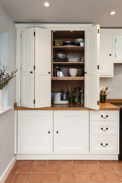 18 Kitchen Appliance Cupboard Ideas | Houzz UK Toaster Cupboard, Bifold Pantry, Baking Nook, Breakfast Cabinet, Alcove Bookcase, Kitchen Alcove, Farm Furniture, Drawers Kitchen, Kitchen Larder