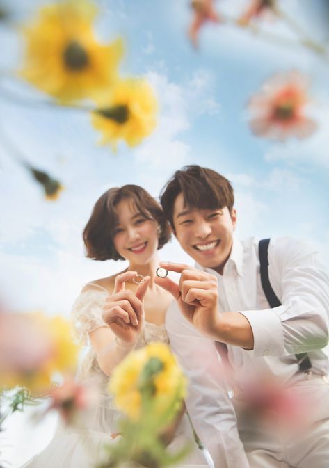 KOREAN WEDDING A-006 GENIUS STUDIO : korea wedding pledge Pre Wedding Photoshoot Theme, Prewedding Outdoor, Korea Wedding, Korean Wedding Photography, Pre Wedding Photoshoot Outfit, Wedding Photo Studio, Wedding Photoshoot Props, Pre Wedding Shoot Ideas, Pre Wedding Photoshoot Outdoor