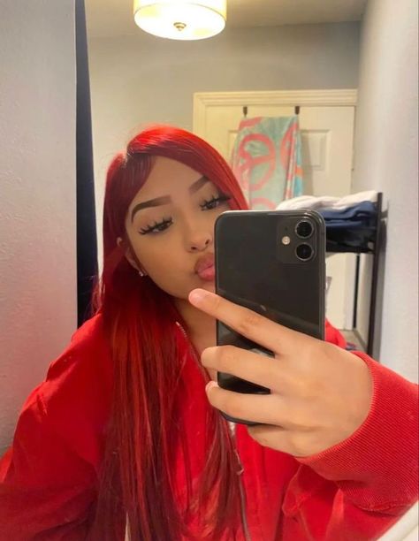 Chicana Style Outfits, Red Hair Outfits, 2000s Theme, Cute Hairstyles For School, Red Hair Inspo, Hair Inspiration Long, Face Makeup Tips, Curly Hair Styles Easy, Girls With Red Hair