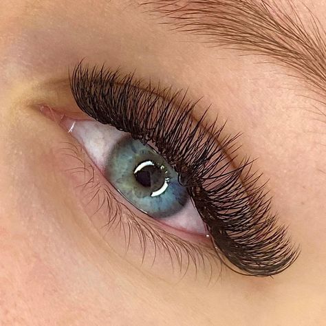 Hybrid Lashes, Beauty Clinic, Eyelash Extensions, Get Up, Cruelty Free, Eyelashes, Lashes, Makeup, Beauty