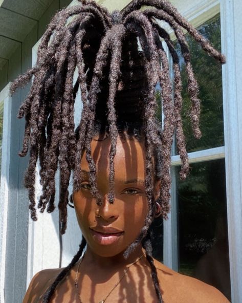 Yup 🤎 | Instagram Pineapple Loc Style, Hair Photo Shoot, Faux Locs Colored, Pineapple Hairstyle, Rasta Girl, Loc Care, Hair Like Wool, Blk Women, Natural Hair Weaves