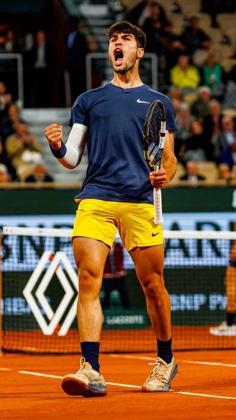 Carlos Alcaraz Aesthetic, Carlos Alcaraz Wallpaper, Alcaraz Wallpaper, Tennis Celebrities, Alcaraz Tennis, Tennis Art, Carlos Alcaraz, Tennis Outfit, French Open