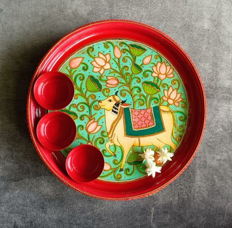 Dandiya Decoration, Aarti Thali, Puja Thali, Indian Contemporary Art, Plate Decoration, Pooja Thali, Wall Art Diy Paint, 2022 Art, Diwali Decor