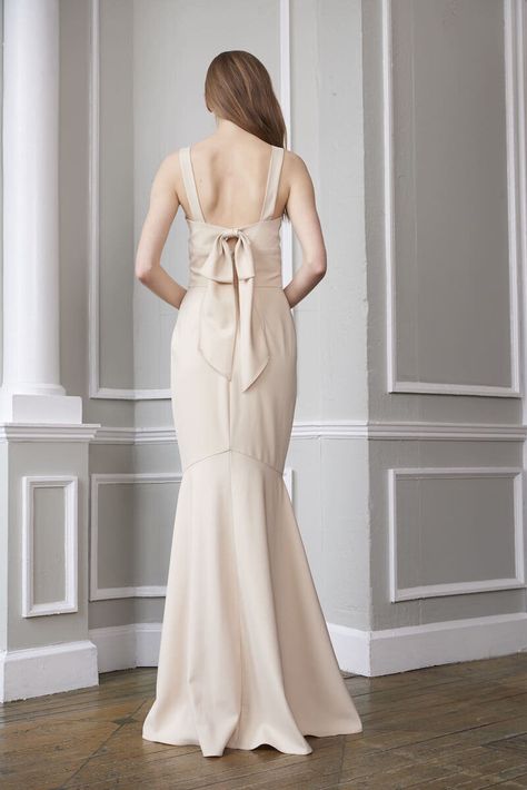 Style 450615 Celine by Monique Lhuillier Bridesmaids in Champagne back view Long Champagne Dress, Classic Bridesmaids Dresses, Jenny Yoo Bridesmaid, Fitted Gowns, Champagne Dress, Bella Bridesmaid, Long Bridesmaid Dress, Monique Lhuillier, Bridesmaids Dresses