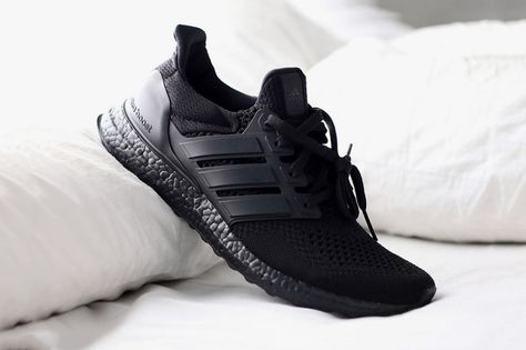 adidas UltraBOOST Triple Black December 2016 Release Date Black adidas Original Confirmed App Adidas Ultra Boost Black, Adidas Ultraboost 20, Laceless Sneakers, Adidas Boots, Rare Sneakers, Basket Noir, Adidas Ultraboost, Shoes Adidas, Adidas Ultra Boost