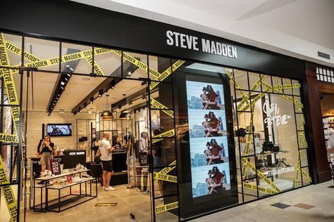 Design Documentation, Customer Experience Design, Style Definition, Retail Interior Design, Steve Madden Store, Professional Photos, Showroom Design, Retail Interior, Interior Architect