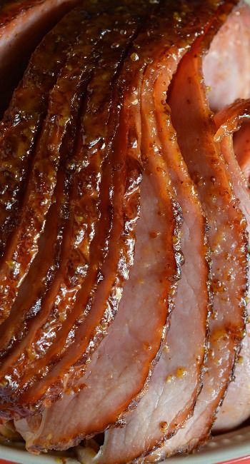 Pineapple Honey Glazed Ham Honey Glazed Ham Recipe, Pineapple Honey Glazed Ham, Honey Ham Glaze Recipe, Ham Glaze Recipe, Honey Glazed Ham, Crockpot Ham, Honey Baked Ham, Ham Recipe, Glazed Ham