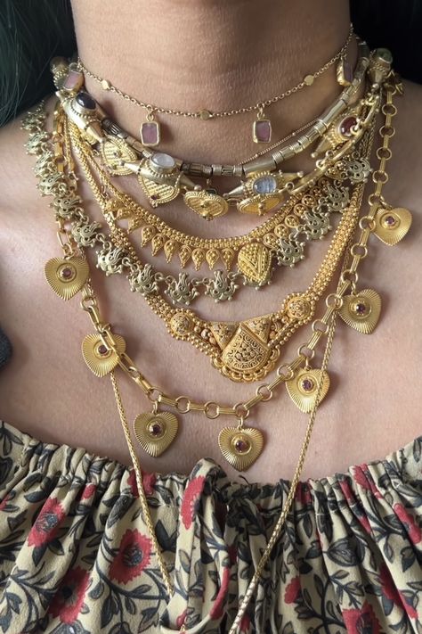 Jewellery Stacking, Trendy Summer Dresses, Maximalist Jewelry, Dope Jewelry Accessories, Vintage Jewelry Repurposed, Body Jewelry Piercing, Repurposed Jewelry, Dope Jewelry, Jewelry Fashion Trends