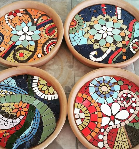 Diy Mosaic Tiles, Mosaic Coasters, Mosaic Art Supplies, Coasters Diy, Mosaic Birdbath, Mosaic Art Diy, Mosaic Pots, Mosaic Vase, Colorful Mosaic