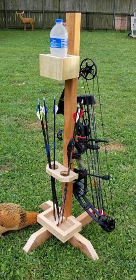 Diy Compound Bow Holder, Diy Archery Range, Arrow Holder Archery Diy, Diy Bow Holder Archery, Archery Range Backyard, Archery Range Ideas, Archery Bow Holder, Compound Bow Holder, Archery Stand