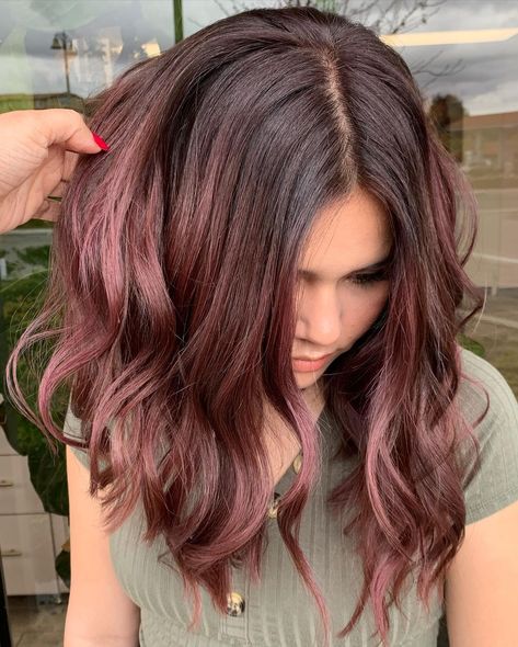 Fall Winter Hair Color 2022, Winter Hair Colors For Brunettes, Hair Color 2022, Rose Gold Hair Brunette, Brown Hair Trends, Hair Color Fall, Hair Colors For Brunettes, Colors For Brunettes, Winter Hair Colors