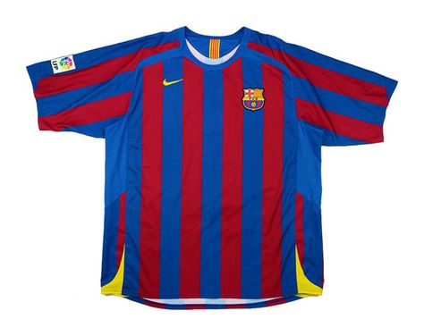 FC Barcelona 2005-06 Home Kit Retro Barcelona, Barcelona Shirt, Barcelona Home, Barcelona Jerseys, Kun Aguero, Alexis Sanchez, Rivaldo, Retro Football Shirts, Retro Football