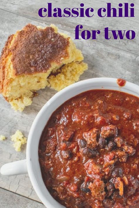 Small Chili Recipe, Chili For Two Recipes, Chili For 2 Recipe, Easy Chili For Two, Small Batch Cooking Meals, Chili Recipe Small Batch, Small Batch Recipes For Two, Chili Small Batch, Small Batch Of Chili