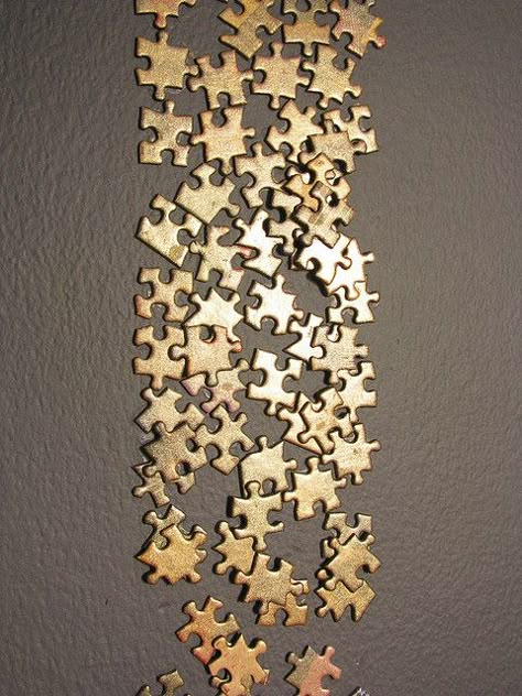 Painted puzzle pieces...would be super cute on Hud's walls.  How would I attach them w/o destroying the wall?!? Homedecoration Ideas, Puzzle Decor, Design Ložnic, Peisaj Abstract, Toy Room, Metal Tree Wall Art, Soyut Sanat Tabloları, Metal Tree, Idea Diy