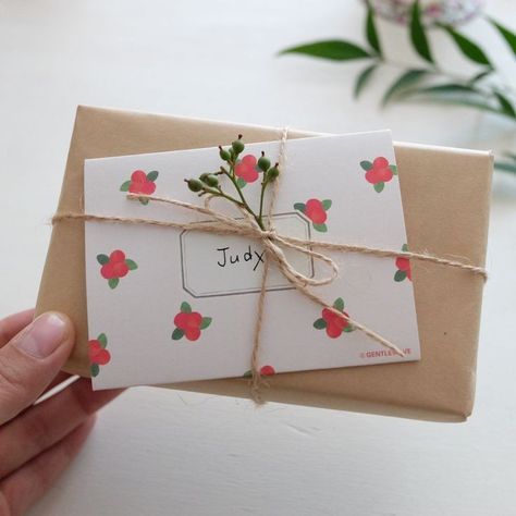 Mini Packaging Ideas, Mini Letters Diy, Card Letter Ideas, Handmade Letters Ideas, Letter Gift Ideas, Letter Packaging, Cartas Ideas, Mini Presents, Mini Letters