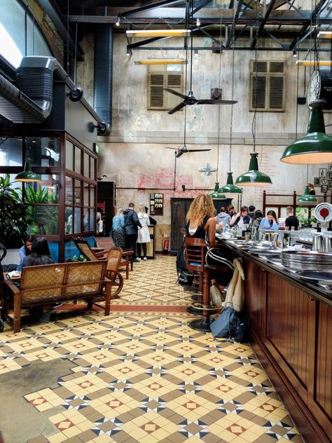 Dishoom, Kings Cross Introducing Me, Rough Luxe, Kings Cross, Brighton And Hove, Pub Bar, Food Places, London Town, Cafe Design, The Park