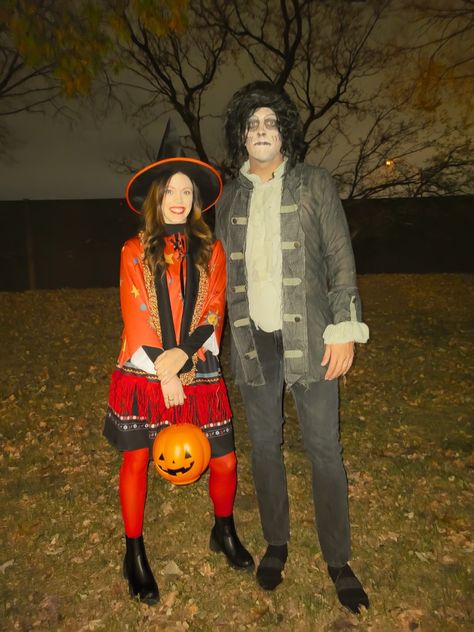 Billy Hocus Pocus, Couples Halloween Costume, Couples Halloween, Fall Inspiration, Best Seasons, Couple Halloween, Couple Halloween Costumes, Hocus Pocus, Living Life