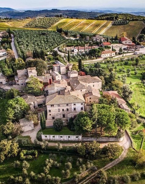 Tuscany Travel, Toscana Italia, Empire Romain, Perfect Road Trip, Under The Tuscan Sun, Italy Holidays, Montepulciano, Voyage Europe, Holiday Villa