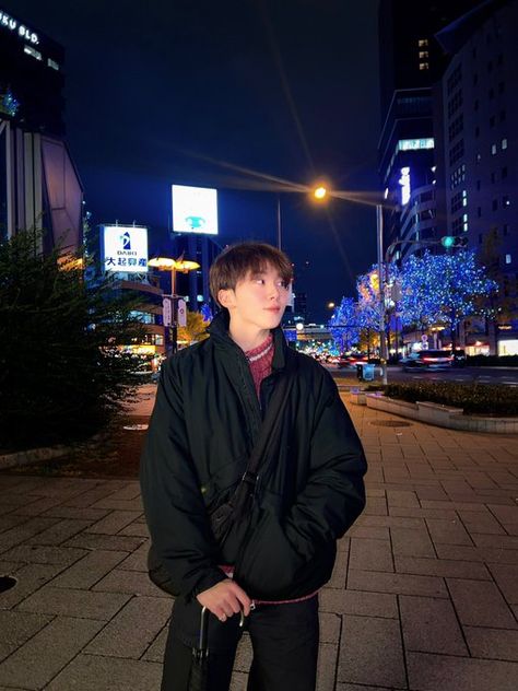 🐻🤘 on X: "231222 #승관 weverse 🌟 the photos i took because the streets in osaka were pretty https://t.co/nkbxpsJtZg" / X Seungkwan Boyfriend, Osaka, Boyfriend Material, The Streets, Seventeen