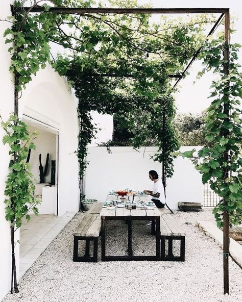 Masseria Moroseta, Shed Landscaping, Pergola Diy, Outdoor Dining Room, Garden Deco, Pergola Patio, Outdoor Dining Area, Outdoor Areas, Outdoor Rooms