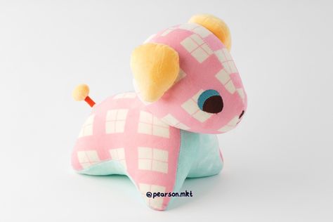 Pig Plushie Pattern, Animal Crossing Mom Items, Animal Crossing Lottie, Acnh Diy Crafts, Animal Crossing Pins, Stuff Animal Patterns Sewing, Animal Crossing Decor, Animal Crossing Crafts, Free Plush Sewing Patterns