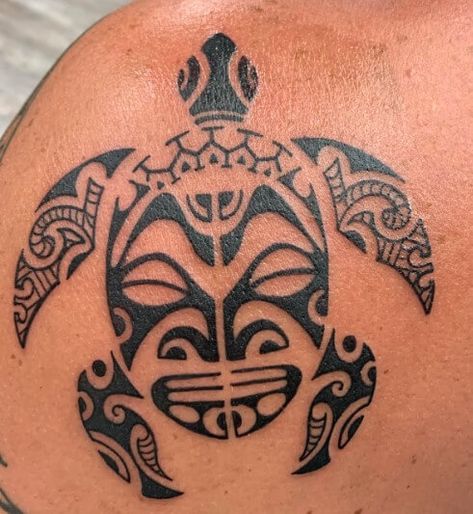 21 Polynesian Turtle Tattoo Ideas, Designs, & Meanings | PetPress Filipino Turtle Tattoo, Polynesian Turtle Tattoo, Turtle Tattoo Ideas, Maori Tattoo Frau, Hawaiian Turtle Tattoos, Parrot Tattoo, Tiki Tattoo, Hawaii Tattoos, Polynesian Turtle