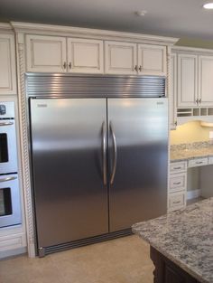 What is the size you need to plan on in your kitchen for a fridge/freezer this size - Houzz Tvd House, Frigidaire Professional Refrigerator, Large Refrigerator And Freezer, Subzero Fridge, Big Fridge, 2022 Kitchen, Semi Custom Cabinets, Large Refrigerator, Large Fridge