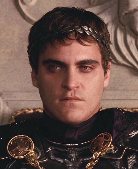 Joaquin Phoenix Gladiator, Commodus Gladiator, Gladiator 2000, Gladiator Movie, Africa Photography, Ridley Scott, Roman History, Joaquin Phoenix, Film Art