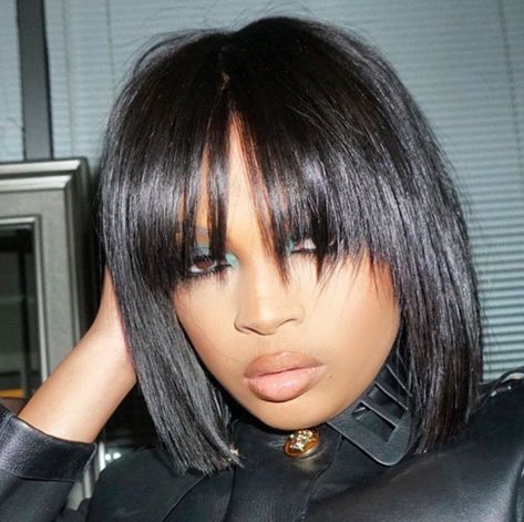 Bob is LIFE ‼️‼️‼️🤫🤫😫😫#shorthairstyles #wigs #bobhaircut #blackgirlsrock #hairstyles #sewin #protectivestyles Bang Bob, Chinese Bangs, Bang Hair, Blonde Balayage Bob, Sweet Hairstyles, Best Bob Haircuts, Medium Bob Hairstyles, Blonde Braids, Choppy Bob Hairstyles