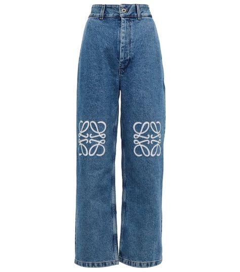 Loewe Pants, Loewe Jeans, Luxury Jeans, Loewe Anagram, Moon Boot, High Rise Wide Leg Jeans, Dr Closet, Full Look, Roger Vivier