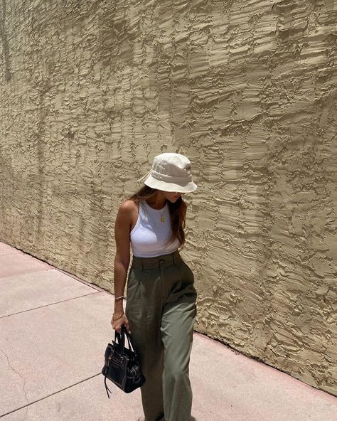 Summer Outfit With Bucket Hat, Bucket Hat Outfit Summer, Outfit With Bucket Hat, Hat Outfit Summer, Bucket Hat Outfit, Style Bucket Hat, Hat Outfit, Summer Plus Size, Outfits With Hats