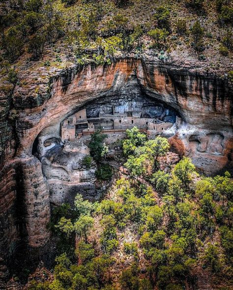 Chris Ramirez :fediverse:: ""Cuarentas Casas" are houses carved in stone dati…" - Fosstodon Sierra Madre Occidental, Lifestyle Goals, Chihuahua Mexico, San Lucas, North America Travel, 1 Image, Caribbean Islands, Latin America, Central America