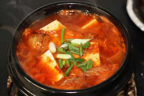 Kimchi Jjigae, Pork Stew, Korean Cooking, Kim Chi, K Food, Korean Dishes, Asian Cooking, Spicy Recipes, International Recipes