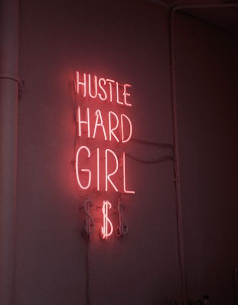 Hustle Girl Aesthetic, Girlish Wallpapers Iphone, Hustling Aesthetic, Hustle Wallpaper Aesthetic, Work Hard Wallpaper, Hustle Wallpaper, Hustle Aesthetic, Girlish Diary, Marilyn Quotes