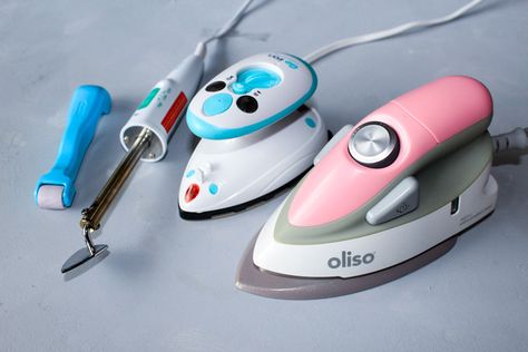 4 mini irons for quilting: Which one is best for your project? - QUILTsocial Sewing Supplies Organization, Clothes Iron, Mini Project, Craft Iron, Iron Tools, Sewing Room Design, Travel Crafts, Mini Iron, Quilt Retreat