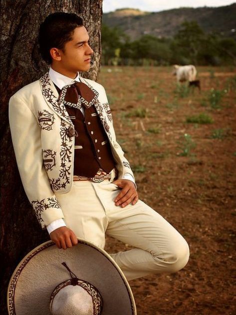 Charro ~ Mexico Charro Outfit For Men, Mariachi Wedding, Mariachi Outfit, Charro Outfit, Charro Wedding, Charro Suit, Vestido Charro, Mexican Men, Mexican Fashion