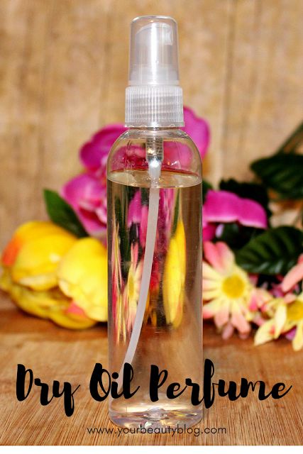 How to make your own perfume using cyclomethicone, fractionated coconut oil, and fragrance oil. Diy Body Oil, Body Oil Perfume, Body Oil Recipe, Essential Oil Perfumes Recipes, Diy Fragrance, Homemade Perfume, Body Oil Spray, Moisturizing Body Oil, Dry Body Oil