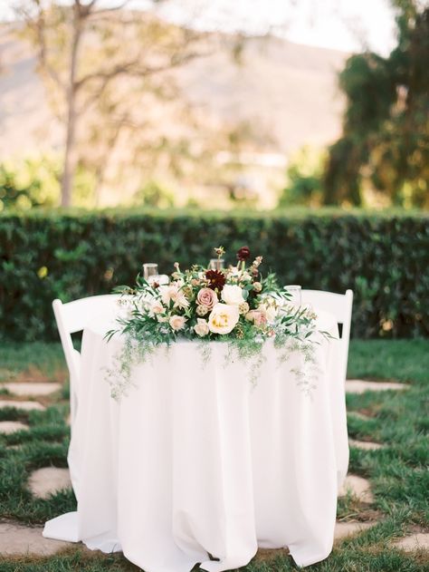 Simplicity. Enchanted Garden Floral Design. Photography: Erin J Saldana Photography - www.erinjsaldana.com Wedding Sweetheart Table Decor, Sweetheart Table Flowers, Sweetheart Table Decor, Burgundy Bouquet, Sweetheart Table Wedding, Top Wedding Trends, Hot Top, Flowers Ideas, Wedding Flower Inspiration