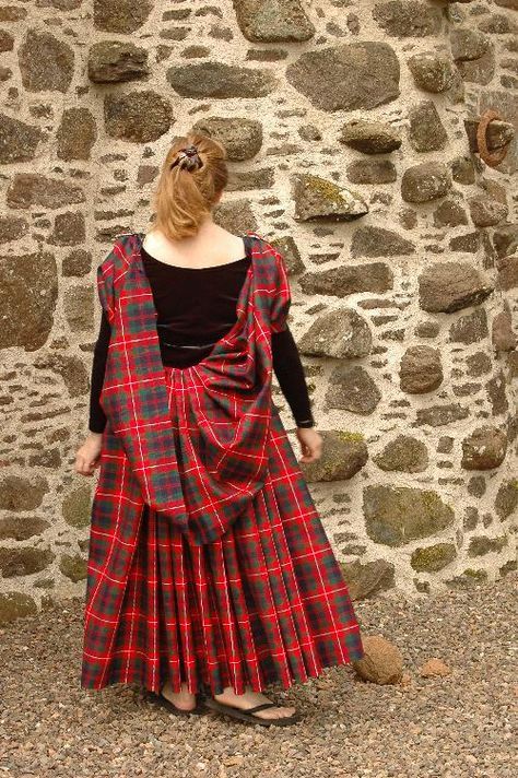 Arasaid Scottish Outfit, Scottish Costume, Convertible Clothing, Scottish Dress, Scottish Clothing, Aged Clothing, Victorian Gown, Tartan Fashion, Highland Wedding