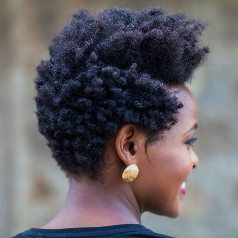 I want to taper my hair, but... It was easier to get the big chop!! Tapered Natural Hair, Natural Hair Cuts, Tapered Hair, Tapered Haircut, 4c Natural Hair, Pelo Afro, Natural Hair Beauty, 4c Hair, Natural Hair Styles Easy