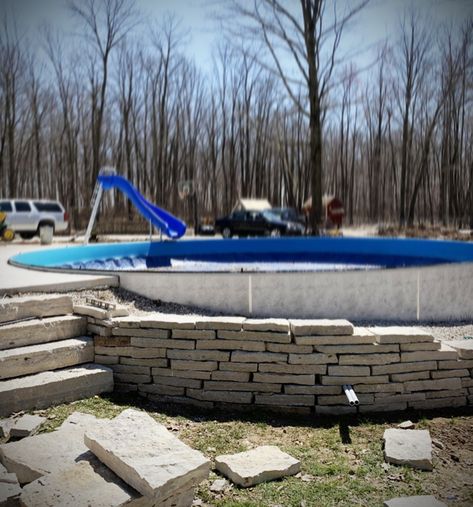 Stacked Stone Retaining Wall, Stone Cladding Interior, Pool Retaining Wall, Exterior Stone Veneer, Pool Landscaping Above Ground, Stacked Stone Wall, Buechel Stone, Diy Retaining Wall, Backyard Landscaping Diy