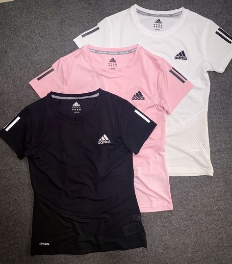 Adidas Sports Shirt, Adidas Clothes, Sporty Shirt, Adidas Tshirt, Soccer Outfits, Fitness Wear Outfits, Adidas Tennis, Outfit Inspo Casual, Adidas Shirt