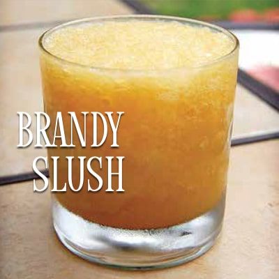 Brandy Slush Recipe, Whiskey Slush, Alcoholic Slush Recipes, Alcoholic Slush, Brandy Slush, Creamy Hot Chocolate Recipe, Slushy Drinks, Christmas Drinks Alcohol Recipes, Slush Recipes