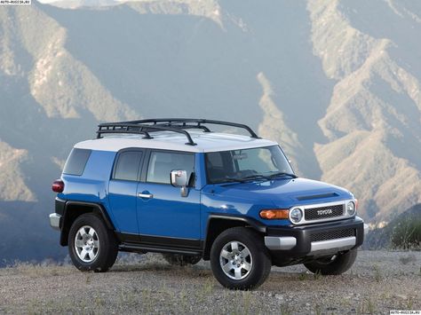 Toyota FJ Cruiser 2007 Toyota Fj Cruiser, Voodoo Blue, Subcompact Cars, Mom Car, Toyota Fj Cruiser, Toyota Cars, Fj Cruiser, Car Drawings, My Dream Car