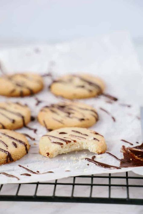 The Best Almond Flour Shortbread Cookies – Petit Porcini